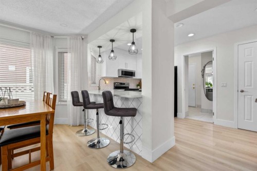957 Applewood Drive Se, Calgary, AB 