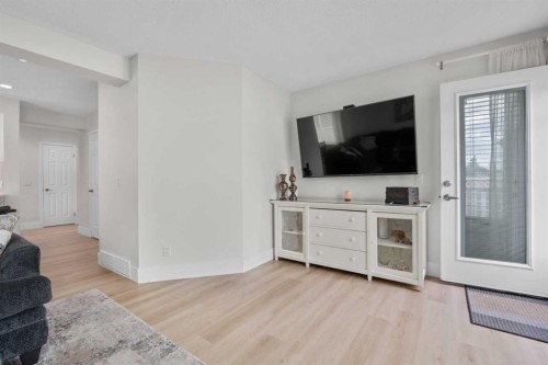 957 Applewood Drive Se, Calgary, AB 