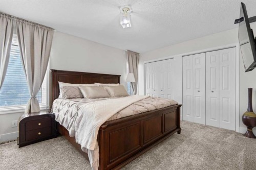 957 Applewood Drive Se, Calgary, AB 