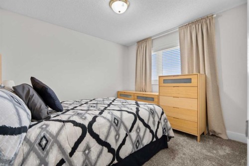 957 Applewood Drive Se, Calgary, AB 