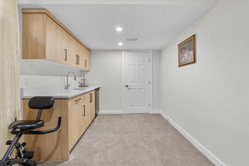 957 Applewood Drive Se, Calgary, AB 