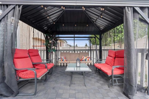 957 Applewood Drive Se, Calgary, AB 