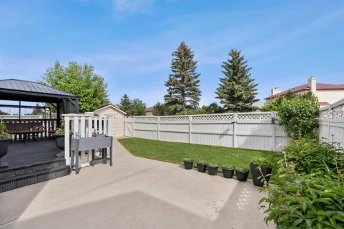 957 Applewood Drive Se, Calgary, AB 