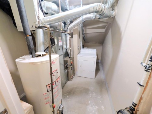 184 Taralake Terrace Ne, Calgary, AB - Indoor Photo Showing Laundry Room
