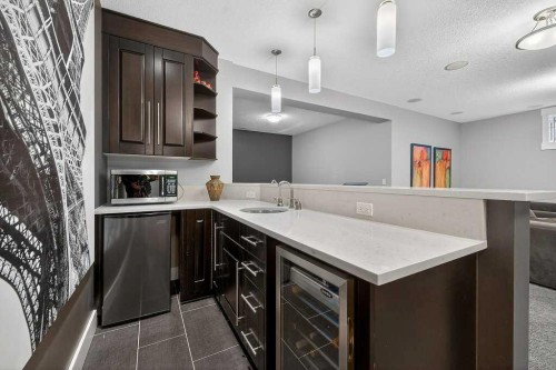 78 Aspen Cliff Close Sw, Calgary, AB - Indoor Photo Showing Kitchen