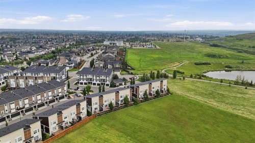 34 Walden Lane Se, Calgary, AB 