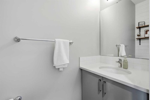 34 Walden Lane Se, Calgary, AB 