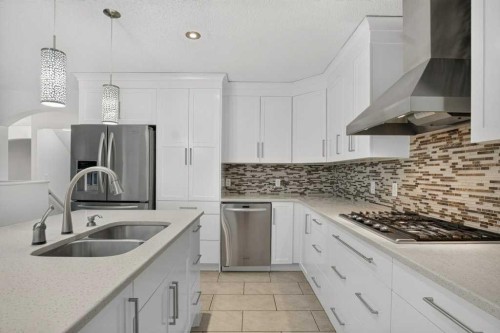 338 Panamount Drive Nw, Calgary, AB 