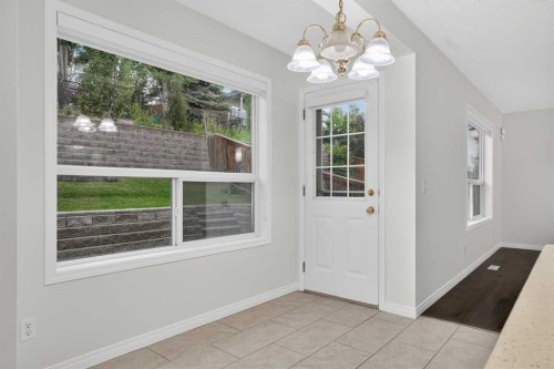 338 Panamount Drive Nw, Calgary, AB 