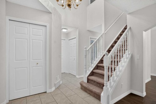 338 Panamount Drive Nw, Calgary, AB 
