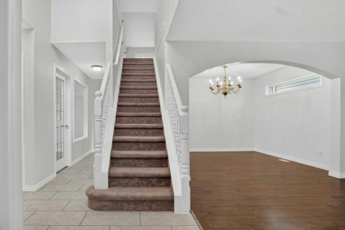 338 Panamount Drive Nw, Calgary, AB 