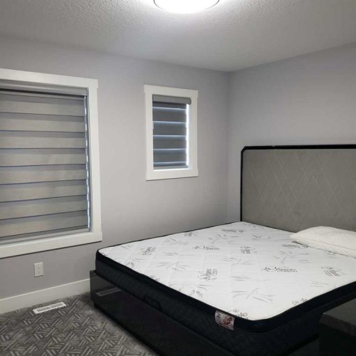 39 Saddlecrest Link Ne, Calgary, AB 