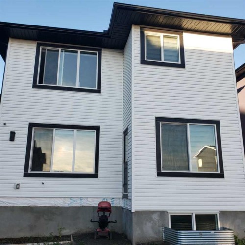 39 Saddlecrest Link Ne, Calgary, AB 