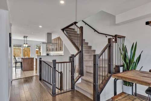 2033 21 Avenue Sw, Calgary, AB - Indoor Photo Showing Other Room