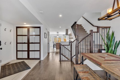 2033 21 Avenue Sw, Calgary, AB - Indoor Photo Showing Other Room