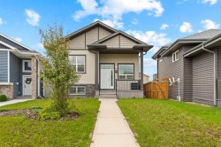46 Village Crescent Red Deer, AB T4R 0P3