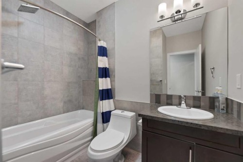 46 Village Crescent, Red Deer, AB 