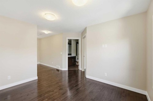 431 Quarry Villas Se, Calgary, AB 