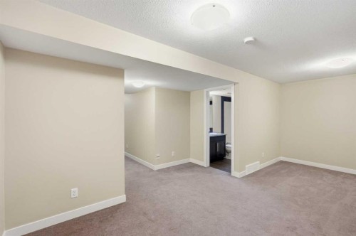 431 Quarry Villas Se, Calgary, AB 