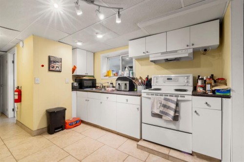 2702 17 Street Se, Calgary, AB 