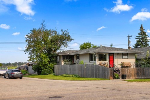 2702 17 Street Se, Calgary, AB 