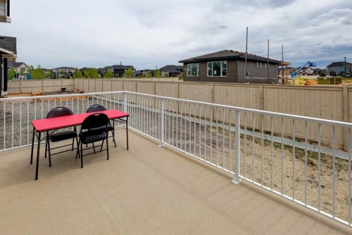 351 Baywater Common Sw, Airdrie, AB - Outdoor