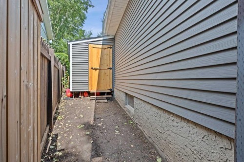 87 Deer Ridge Way Se, Calgary, AB 