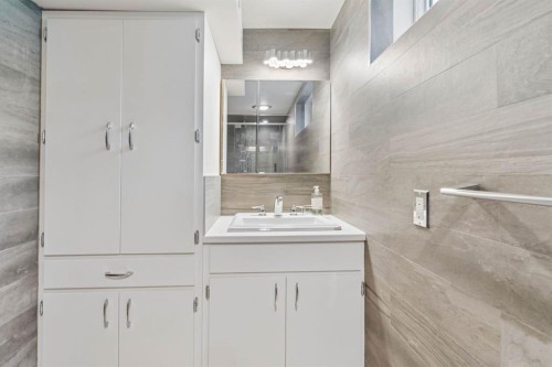 48 Flavelle Road Se, Calgary, AB 