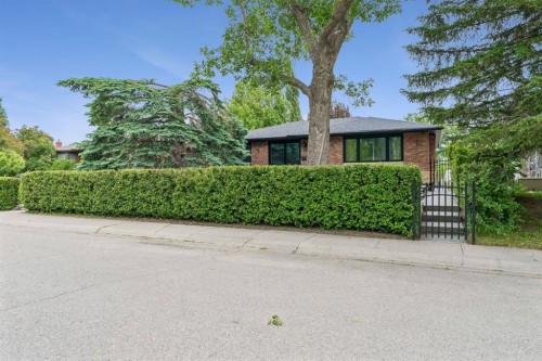 48 Flavelle Road Se, Calgary, AB 