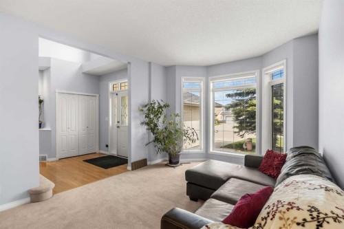 31 Hamptons Heath Nw, Calgary, AB 