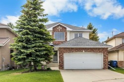 31 Hamptons Heath NW Calgary, AB T3A 5E8