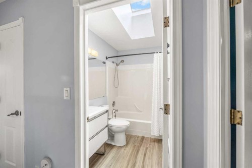 31 Hamptons Heath Nw, Calgary, AB 