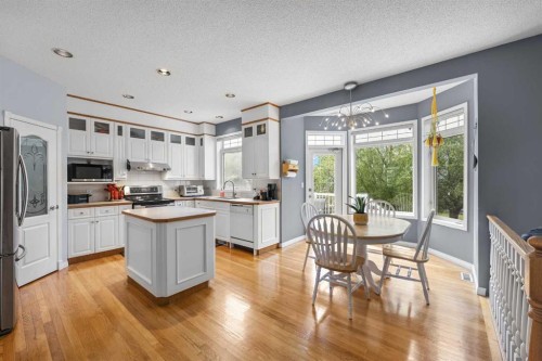 31 Hamptons Heath Nw, Calgary, AB 