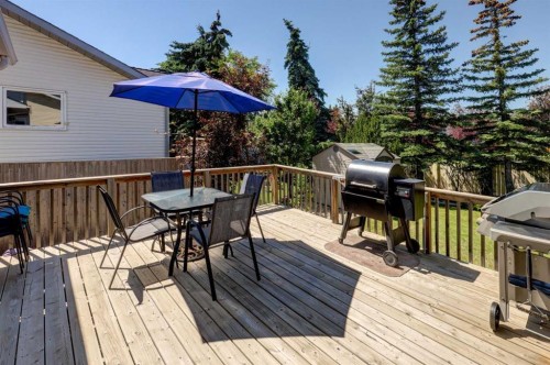 96 Hawktree Close Nw, Calgary, AB 