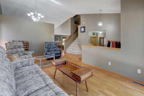 96 Hawktree Close Nw, Calgary, AB 