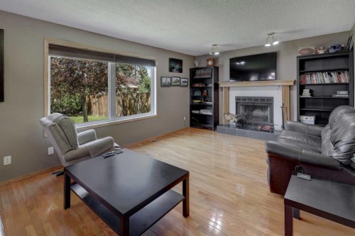 96 Hawktree Close Nw, Calgary, AB 