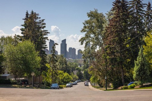 1308 17A Street Nw, Calgary, AB 