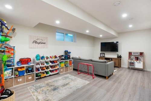 136 Highview Gate Se, Airdrie, AB - Indoor Photo Showing Basement