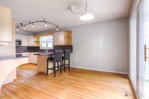 5839 66 Avenue Nw, Calgary, AB 