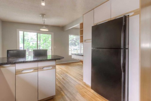 5839 66 Avenue Nw, Calgary, AB 