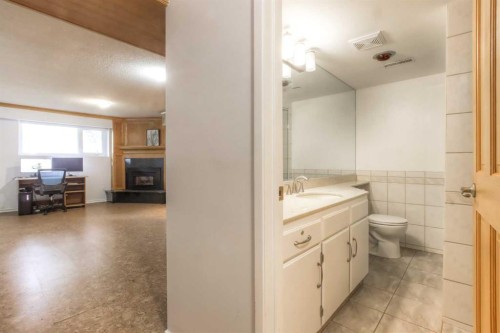 5839 66 Avenue Nw, Calgary, AB 