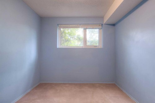 5839 66 Avenue Nw, Calgary, AB 