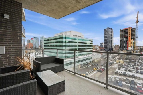 706-530 12 Avenue Sw, Calgary, AB - Outdoor With Balcony
