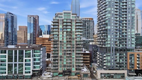706-530 12 Avenue Sw, Calgary, AB - Outdoor With Facade