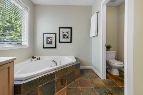6 Discovery Heights Sw, Calgary, AB 