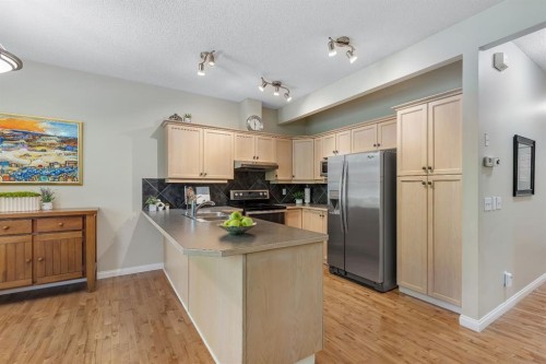6 Discovery Heights Sw, Calgary, AB 