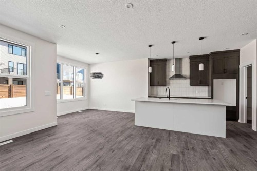 167 Lucas Gardens Nw, Calgary, AB 