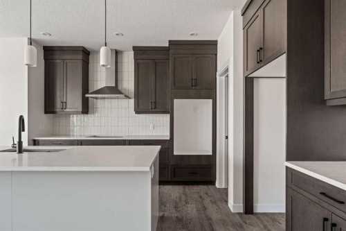 167 Lucas Gardens Nw, Calgary, AB 