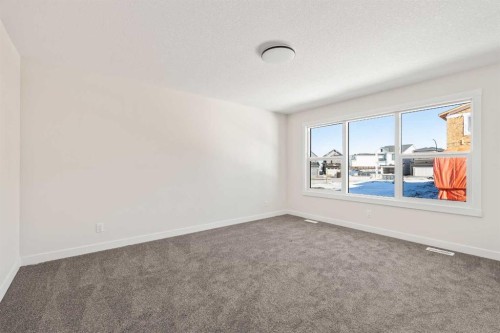 167 Lucas Gardens Nw, Calgary, AB 