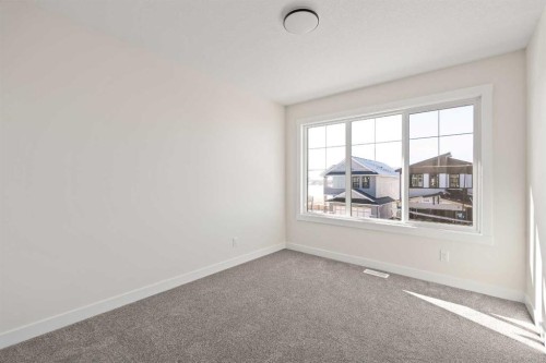 167 Lucas Gardens Nw, Calgary, AB 